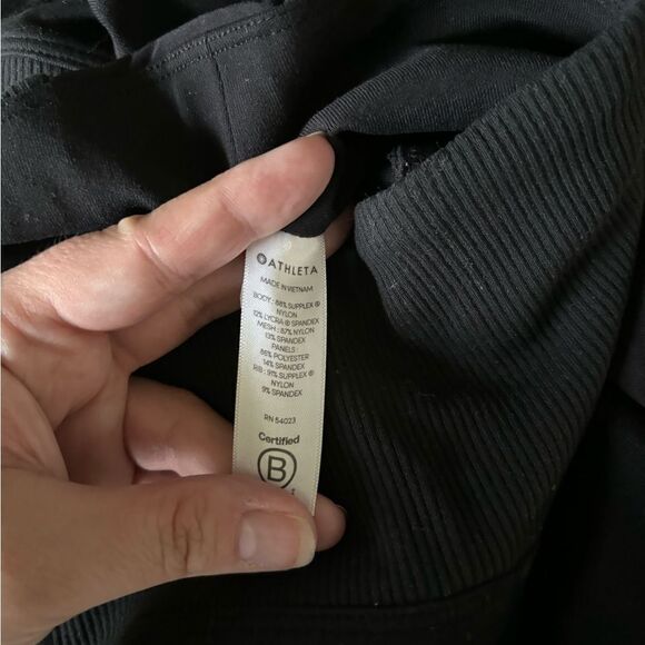 Athleta black pants with pockets size medium - Picture 3 of 9